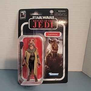 EXCELLENT CONDITION Star Wars Vintage Collection Saelt Marae YAK FACE VC132